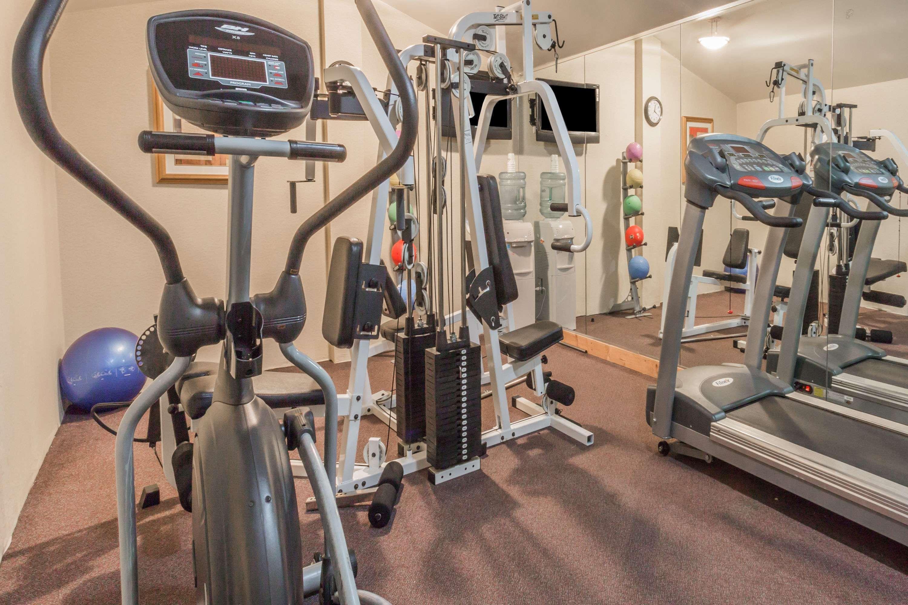 Days Inn By Wyndham Camp Springs Andrews Afb Luaran gambar